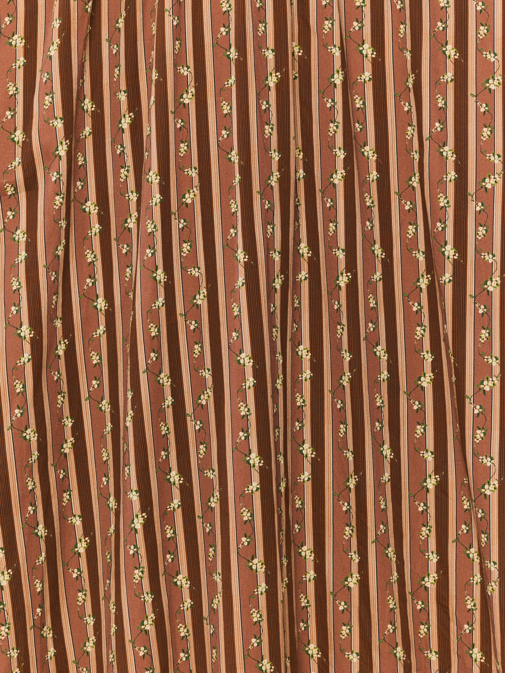 Nina Pant - Image 10