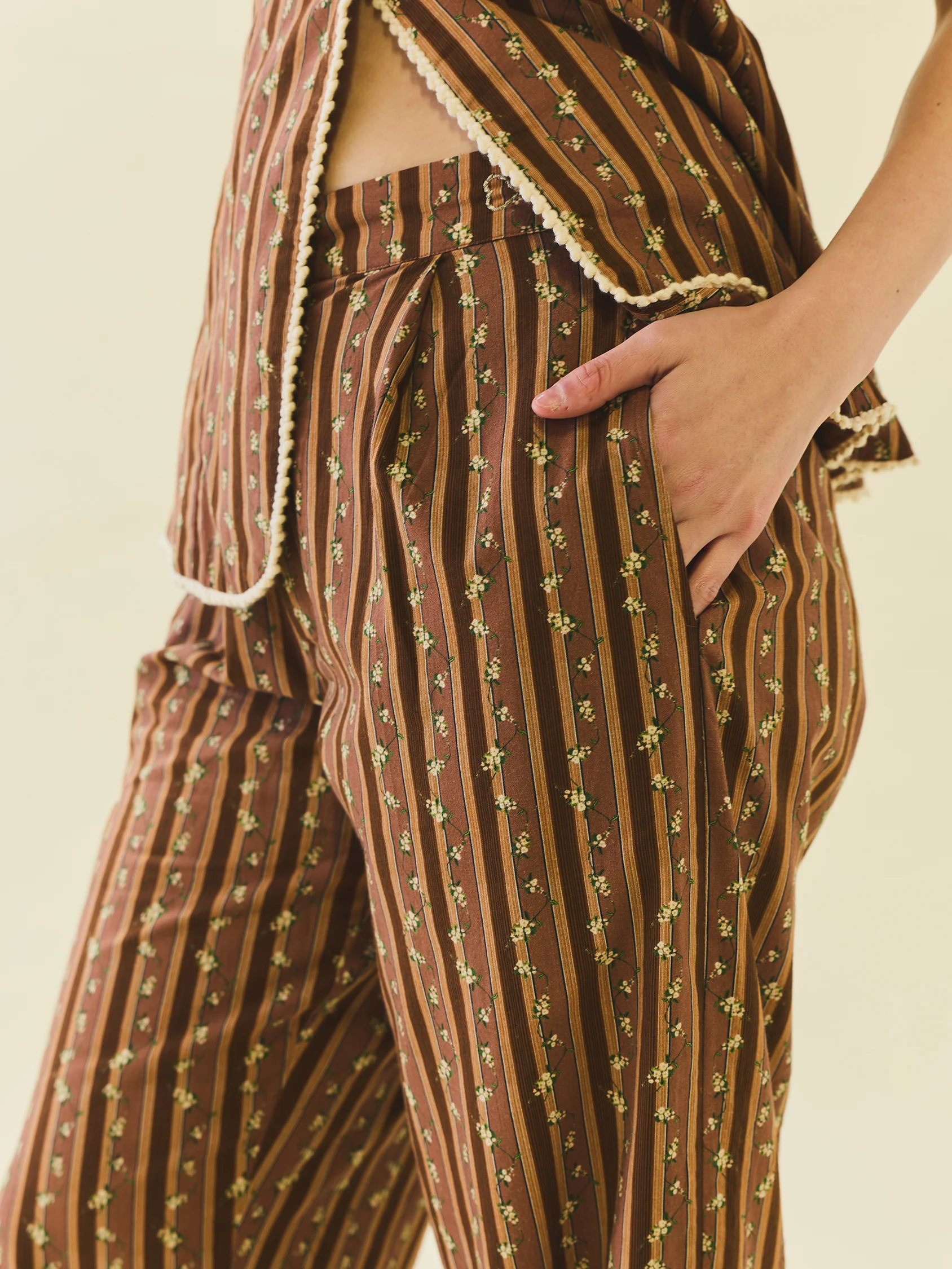 Nina Pant - Image 6