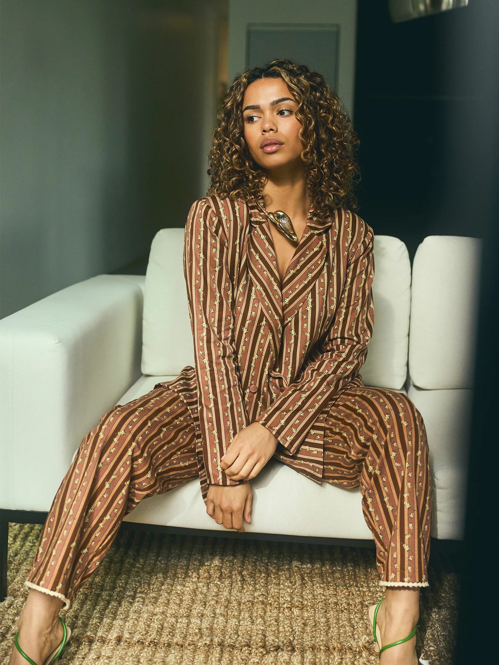Nina Pant - Image 7